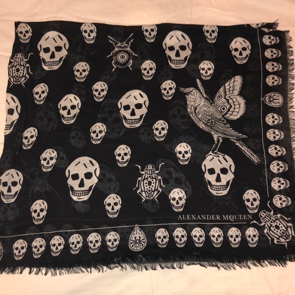 Alexander McQueen Accessories - Alexander McQueen Creature of Paradise Scarf